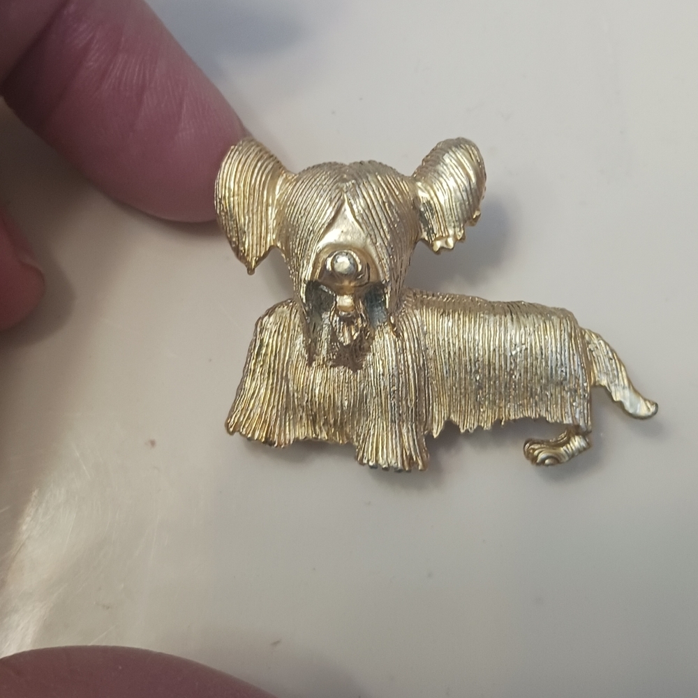 Vintage Terrier long haired dog brooch/pin